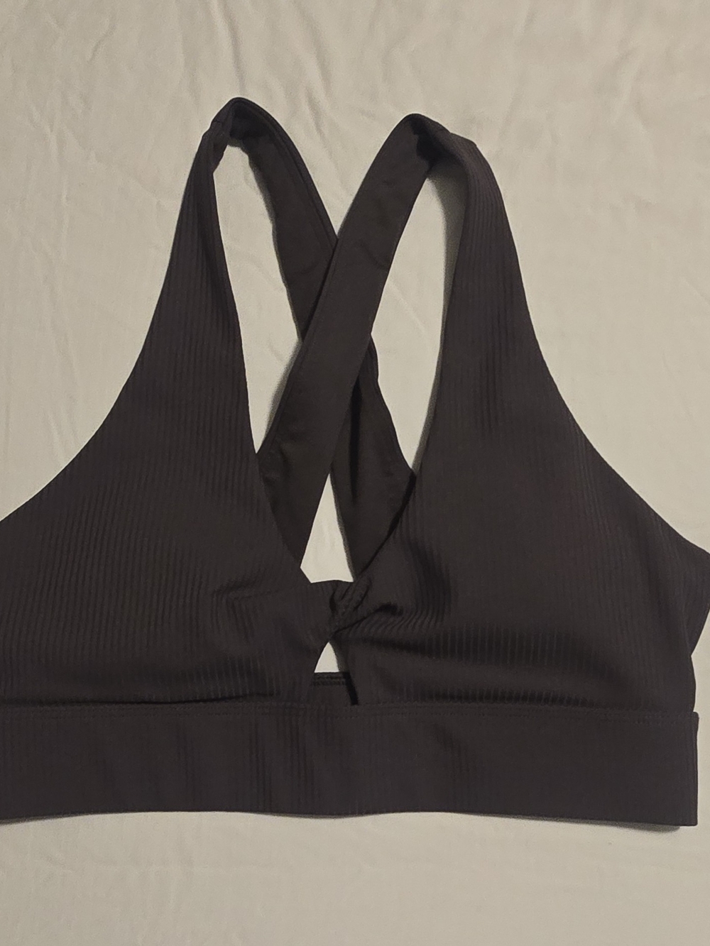 Fabletics Oasis Twist Medium Impact Ribbed Charcoal Sports Bra Size S